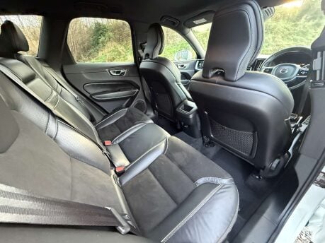 Volvo XC60 2.0 XC60 R-Design D4 AWD 4WD 5dr 11