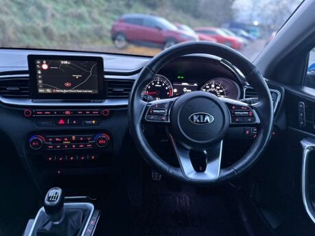 Kia Ceed 1.4 Ceed First Edition ISG 5dr 28