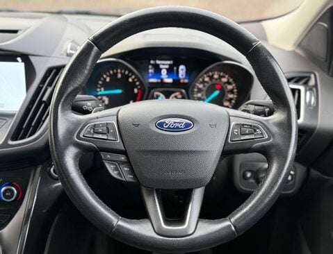 Ford Kuga 2.0 Kuga Titanium TDCI 4x4 Auto 4WD 5dr 33