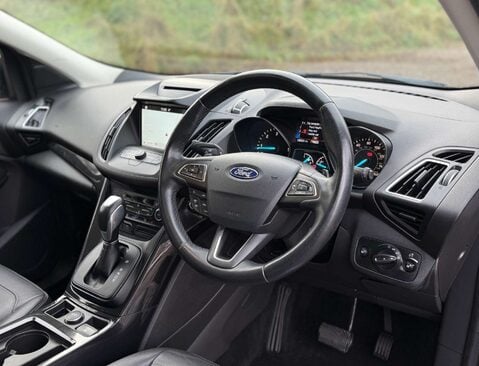 Ford Kuga 2.0 Kuga Titanium TDCI 4x4 Auto 4WD 5dr 31