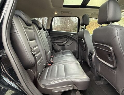 Ford Kuga 2.0 Kuga Titanium TDCI 4x4 Auto 4WD 5dr 17