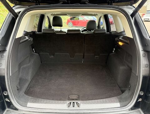 Ford Kuga 2.0 Kuga Titanium TDCI 4x4 Auto 4WD 5dr 14