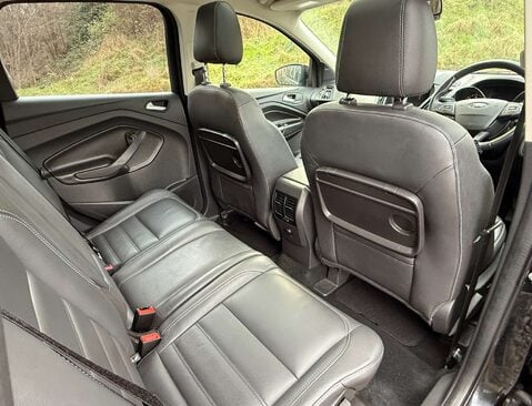 Ford Kuga 2.0 Kuga Titanium TDCI 4x4 Auto 4WD 5dr 16