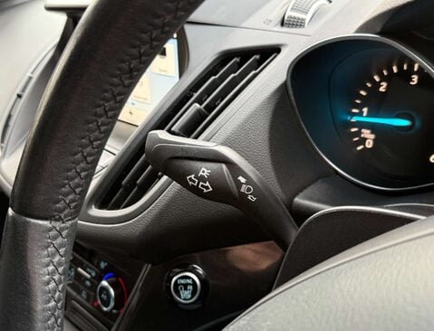 Ford Kuga 2.0 Kuga Titanium TDCI 4x4 Auto 4WD 5dr 44