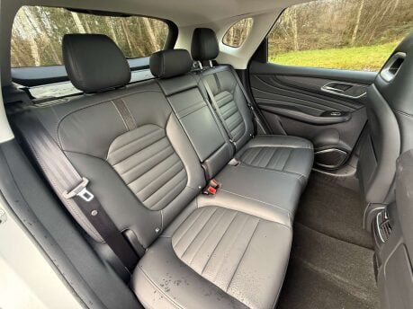 MG HS 1.5 MG HS Exclusive 5dr 11