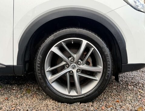 MG HS 1.5 MG HS Exclusive 5dr 10