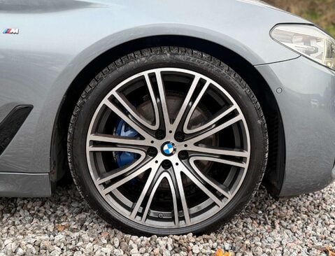 BMW 5 Series 3.0 530D xDrive M Sport Auto 4WD 4dr 11