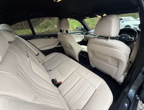 BMW 5 Series 3.0 530D xDrive M Sport Auto 4WD 4dr 16