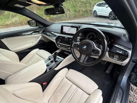 BMW 5 Series 3.0 530D xDrive M Sport Auto 4WD 4dr 31