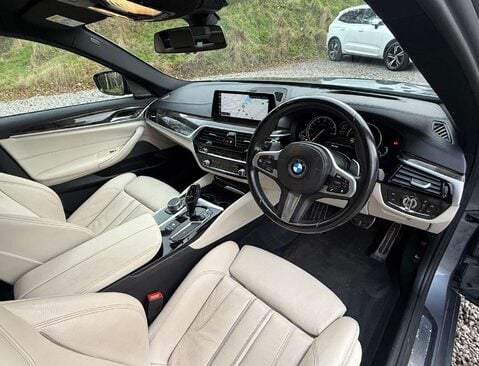 BMW 5 Series 3.0 530D xDrive M Sport Auto 4WD 4dr 31