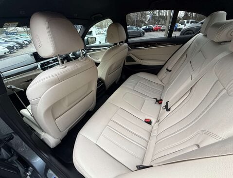 BMW 5 Series 3.0 530D xDrive M Sport Auto 4WD 4dr 19