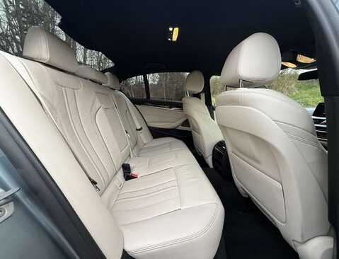 BMW 5 Series 3.0 530D xDrive M Sport Auto 4WD 4dr 17