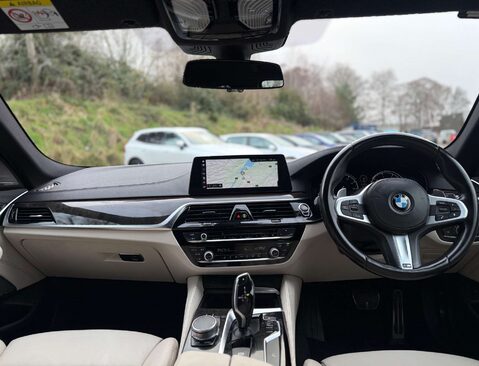 BMW 5 Series 3.0 530D xDrive M Sport Auto 4WD 4dr 12