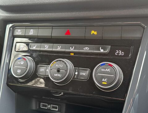 Volkswagen T-Roc 1.5 T-Roc R-Line TSi Evo 5dr 26