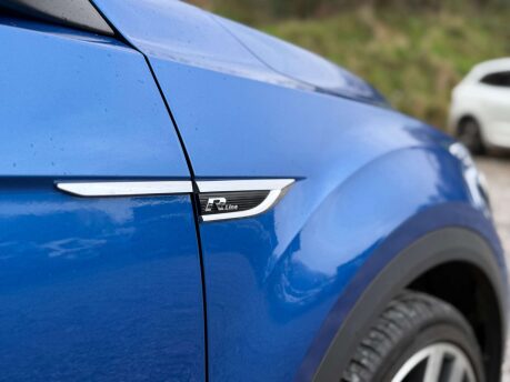 Volkswagen T-Roc 1.5 T-Roc R-Line TSi Evo 5dr 12