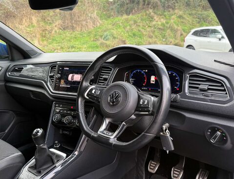 Volkswagen T-Roc 1.5 T-Roc R-Line TSi Evo 5dr 14