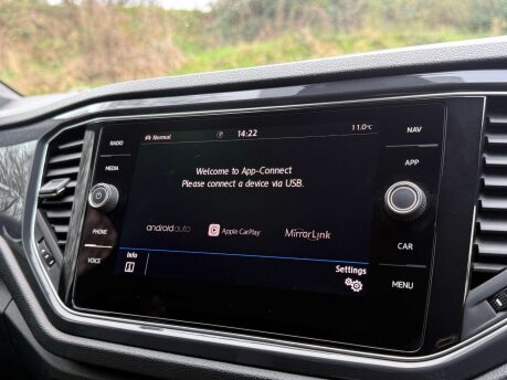 Volkswagen T-Roc 1.5 T-Roc R-Line TSi Evo 5dr 21