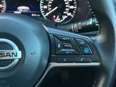 Nissan Juke 1.0 Juke Tekna DiG-T 5dr 40