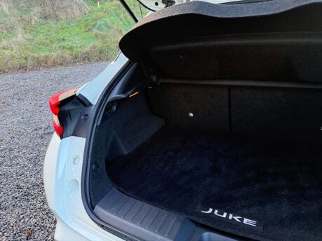 Nissan Juke 1.0 Juke Tekna DiG-T 5dr 11
