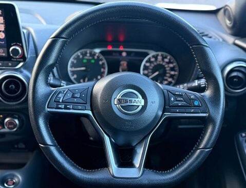 Nissan Juke 1.0 Juke Tekna DiG-T 5dr 29