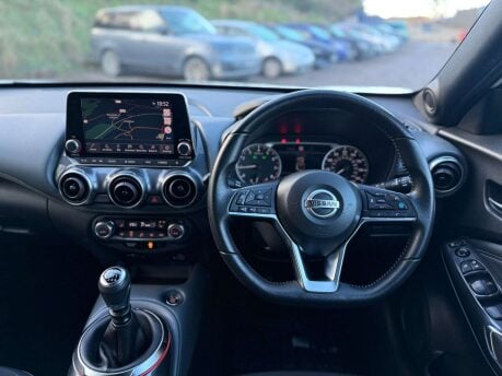 Nissan Juke 1.0 Juke Tekna DiG-T 5dr 28