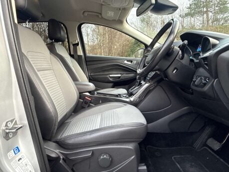 Ford Kuga 2.0 Kuga Titanium TDCI 4x4 Auto 4WD 5dr 28