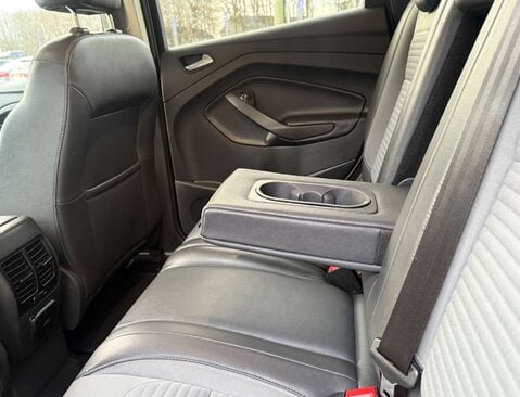 Ford Kuga 2.0 Kuga Titanium TDCI 4x4 Auto 4WD 5dr 22