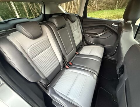 Ford Kuga 2.0 Kuga Titanium TDCI 4x4 Auto 4WD 5dr 18