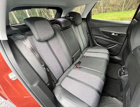 Peugeot 3008 1.2 3008 Allure PureTech S/S Auto 5dr 11