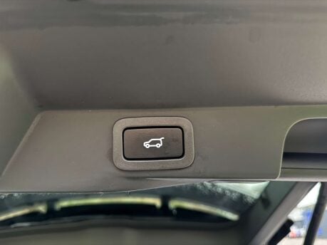 Land Rover Range Rover Sport 2.0 Range Rover Sport Autobiography Dynamic P400e Auto 4WD 5dr 17