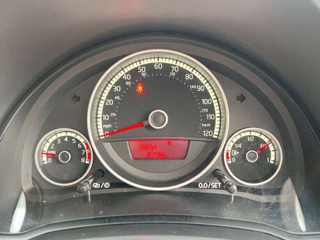 Volkswagen Up 1.0 Rock Up 3dr 30