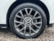 Volkswagen Up 1.0 Rock Up 3dr 10