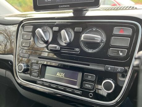 Volkswagen Up 1.0 Rock Up 3dr 40