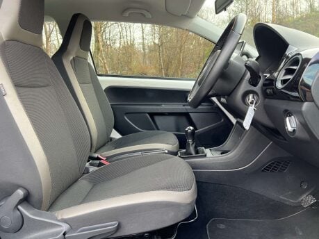 Volkswagen Up 1.0 Rock Up 3dr 23