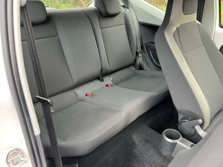 Volkswagen Up 1.0 Rock Up 3dr 17