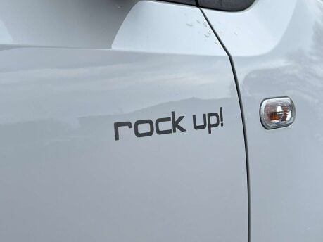 Volkswagen Up 1.0 Rock Up 3dr 41