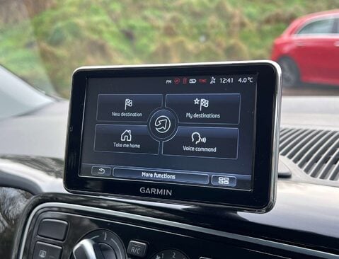 Volkswagen Up 1.0 Rock Up 3dr 33