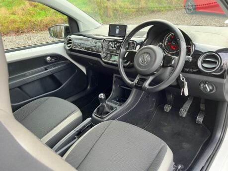 Volkswagen Up 1.0 Rock Up 3dr 25