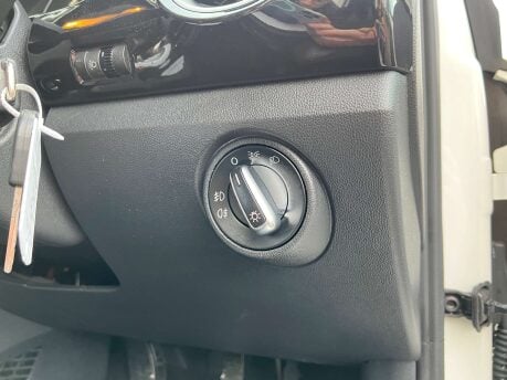 Volkswagen Up 1.0 Rock Up 3dr 29