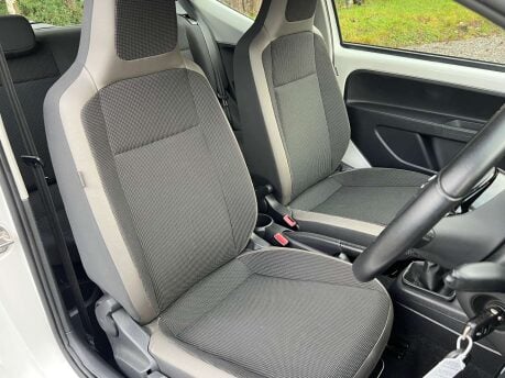 Volkswagen Up 1.0 Rock Up 3dr 24