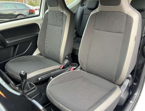 Volkswagen Up 1.0 Rock Up 3dr 20