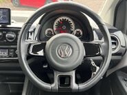 Volkswagen Up 1.0 Rock Up 3dr 28
