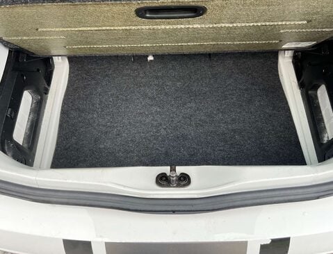 Volkswagen Up 1.0 Rock Up 3dr 16