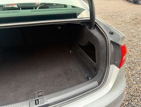 Audi A4 2.0 A4 S Line TDI Quattro Auto 4WD 4dr 11
