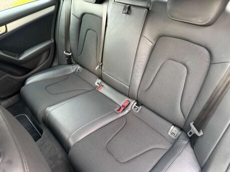 Audi A4 2.0 A4 S Line TDI Quattro Auto 4WD 4dr 18