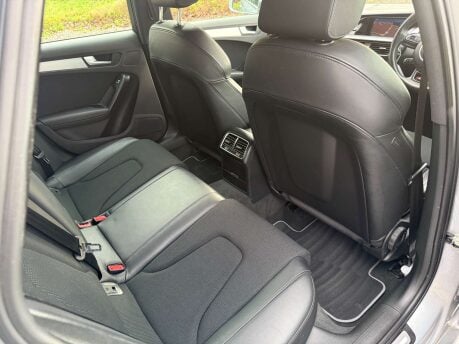 Audi A4 2.0 A4 S Line TDI Quattro Auto 4WD 4dr 13
