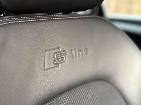 Audi A4 2.0 A4 S Line TDI Quattro Auto 4WD 4dr 28