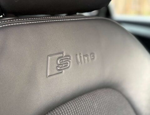 Audi A4 2.0 A4 S Line TDI Quattro Auto 4WD 4dr 28