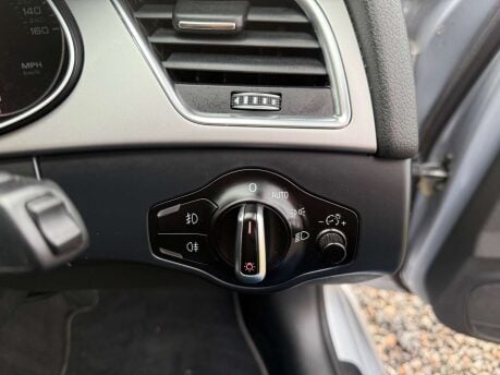 Audi A4 2.0 A4 S Line TDI Quattro Auto 4WD 4dr 31