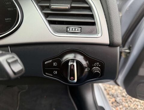 Audi A4 2.0 A4 S Line TDI Quattro Auto 4WD 4dr 31